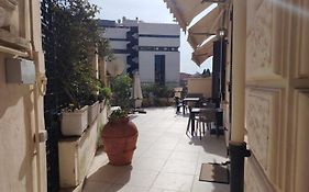 Domus Aurea B&B And Suites